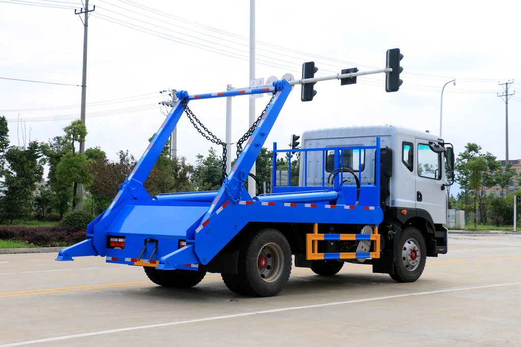 東風(fēng)D9擺臂式垃圾車